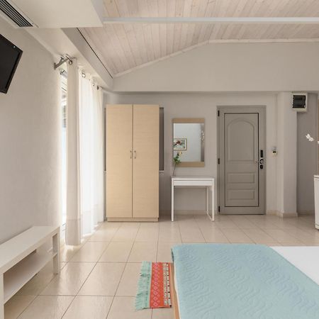 Zefyros Sea View Hotel プラタモナス エクステリア 写真