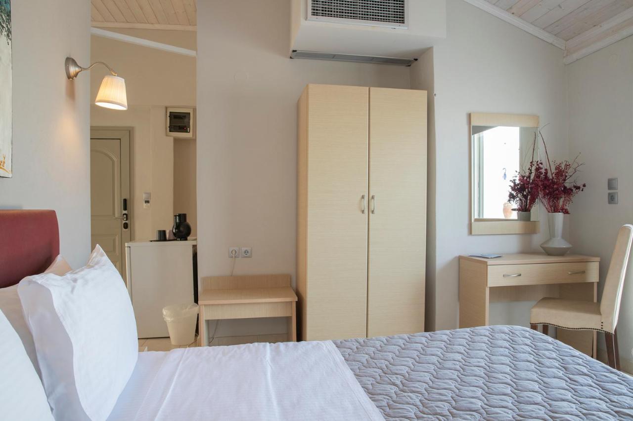 Zefyros Sea View Hotel プラタモナス エクステリア 写真
